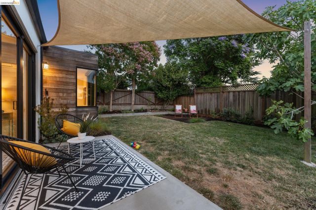 4446 Davenport Ave, Oakland, CA 94619