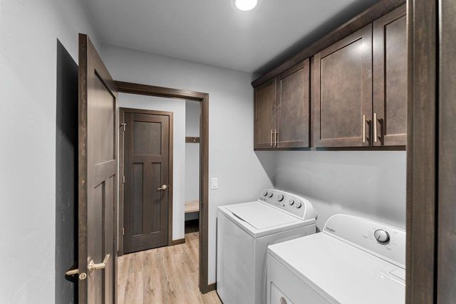 1708 PATRIOT WAY, Neenah, WI 54956