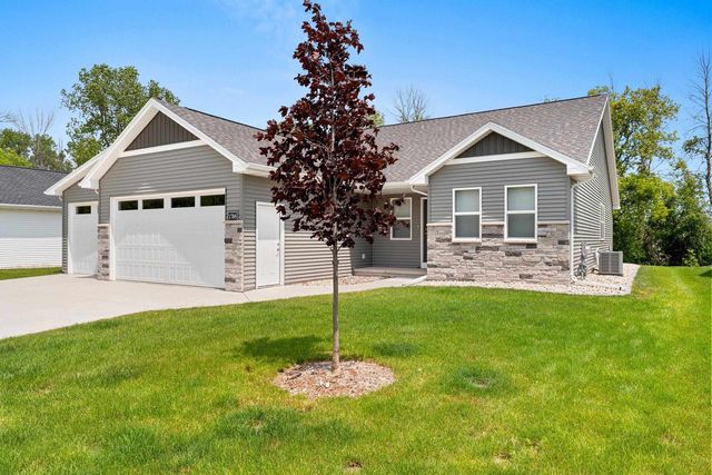 1708 PATRIOT WAY, Neenah, WI 54956