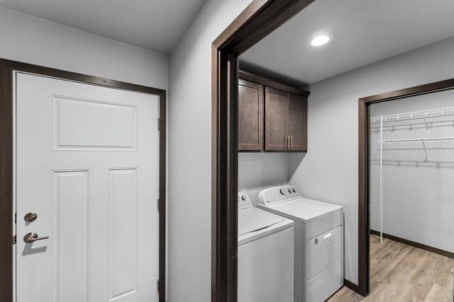 1708 PATRIOT WAY, Neenah, WI 54956