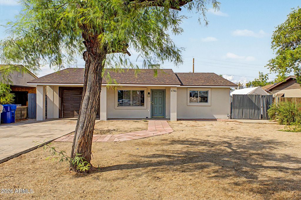 4746 W NICOLET Avenue, Glendale, AZ 85301 — photo 2