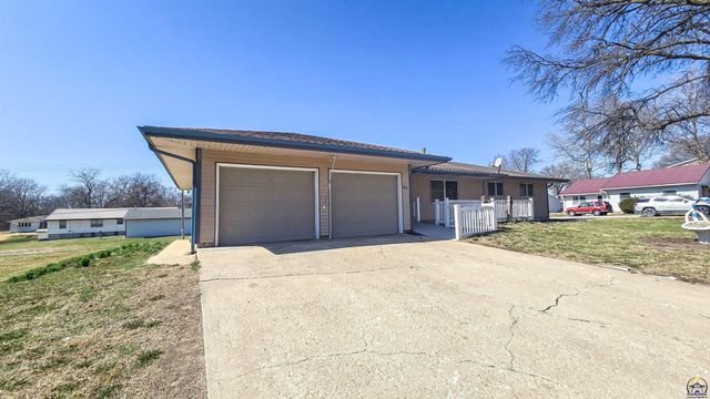 1589 2nd Ave W, Horton, KS 66439