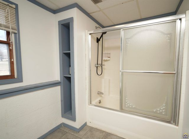 1589 2nd Ave W, Horton, KS 66439