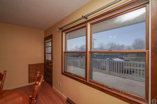 1589 2nd Ave W, Horton, KS 66439