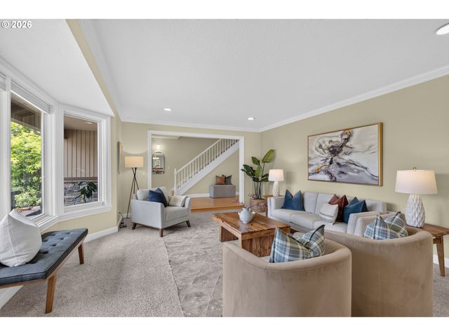 2060 Sw BUTLER Rd, Gresham, OR 97080
