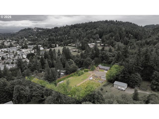 2060 Sw BUTLER Rd, Gresham, OR 97080