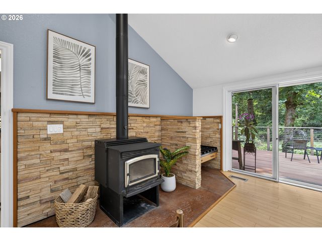 2060 Sw BUTLER Rd, Gresham, OR 97080