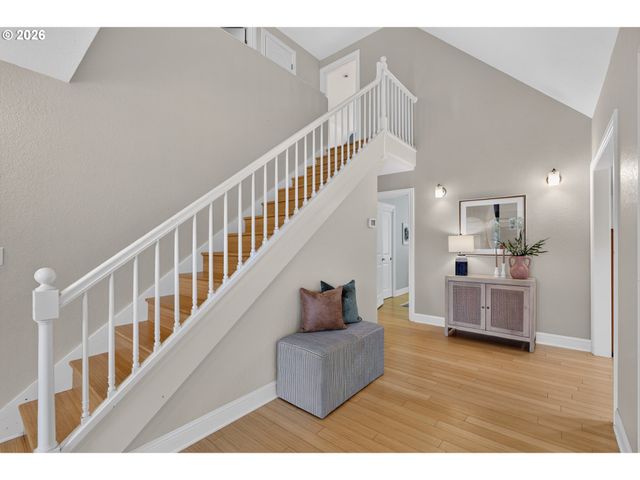 2060 Sw BUTLER Rd, Gresham, OR 97080