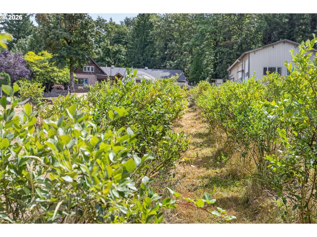 2060 Sw BUTLER Rd, Gresham, OR 97080
