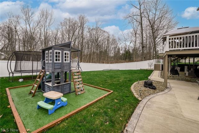 5150 Bayside Lake Boulevard, Stow, OH 44224