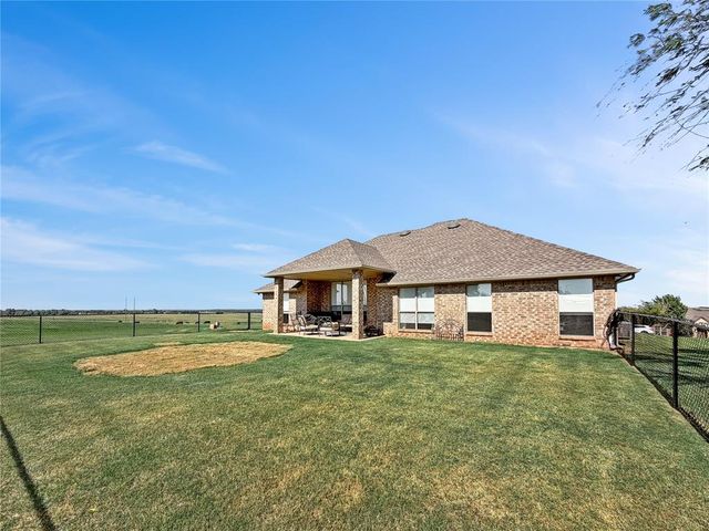 900 County Street 2932, Tuttle, OK 73089
