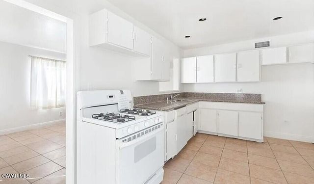 356 E Kettering Street, Lancaster, CA 93535