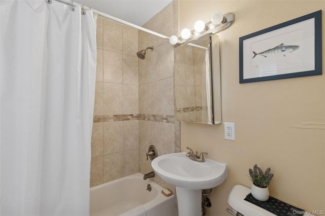 31 Amityville Road, Sound Beach, NY 11789