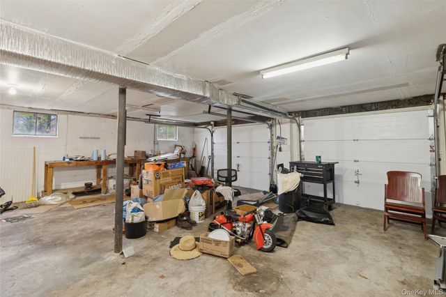 31 Amityville Road, Sound Beach, NY 11789