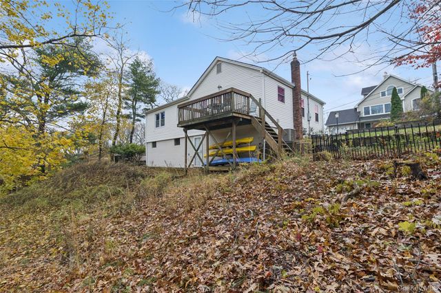 31 Amityville Road, Sound Beach, NY 11789