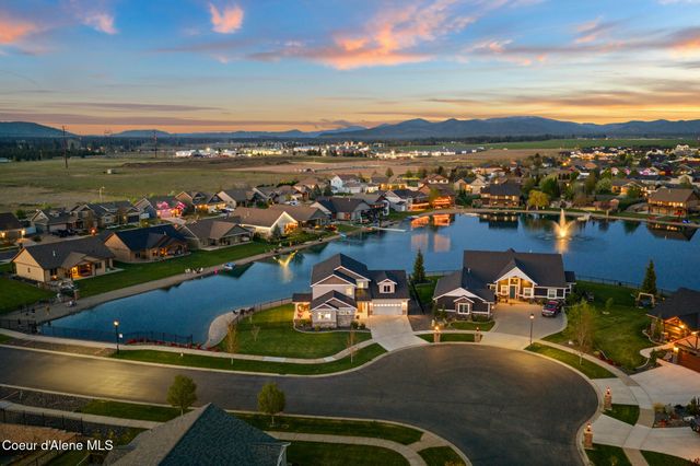 13806 N Treasure Island CT, Rathdrum, ID 83858