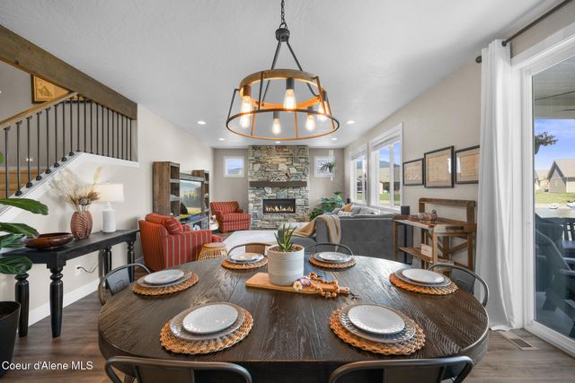 13806 N Treasure Island CT, Rathdrum, ID 83858