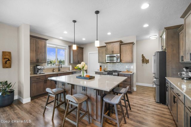 13806 N Treasure Island CT, Rathdrum, ID 83858