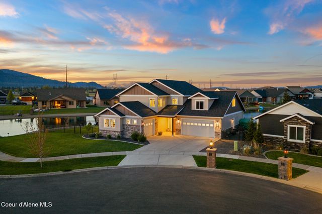 13806 N Treasure Island CT, Rathdrum, ID 83858
