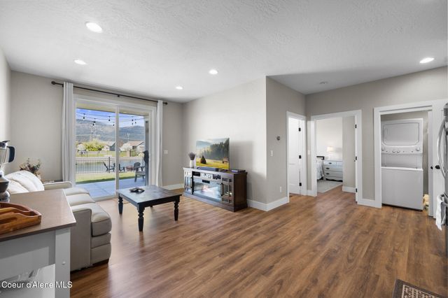 13806 N Treasure Island CT, Rathdrum, ID 83858