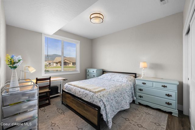 13806 N Treasure Island CT, Rathdrum, ID 83858