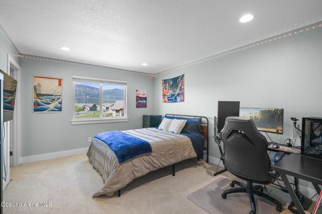 13806 N Treasure Island CT, Rathdrum, ID 83858