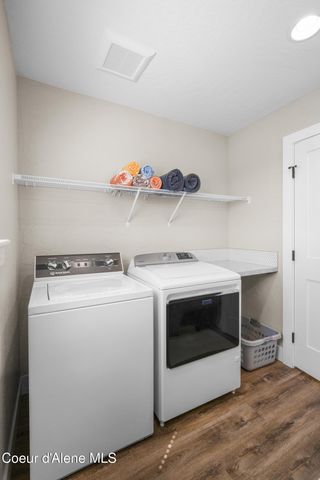 13806 N Treasure Island CT, Rathdrum, ID 83858