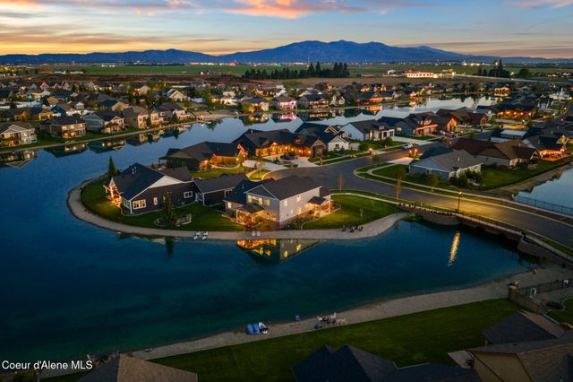 13806 N Treasure Island CT, Rathdrum, ID 83858