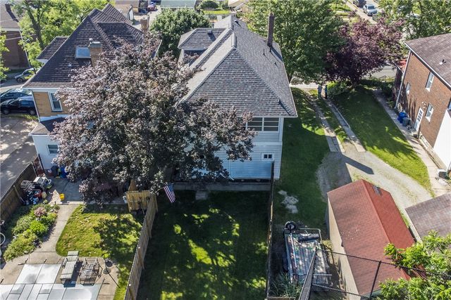 2716 Castlegate Ave, Brookline, PA 15226