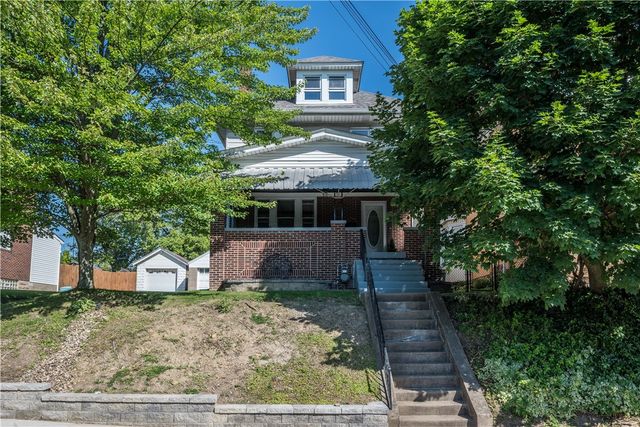 2716 Castlegate Ave, Brookline, PA 15226