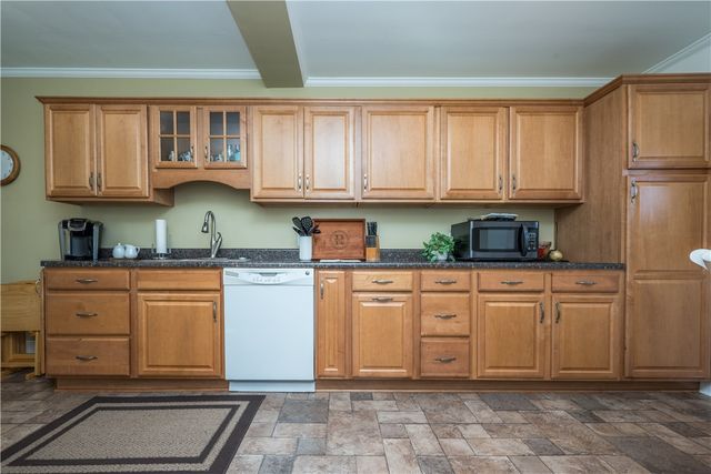 2716 Castlegate Ave, Brookline, PA 15226