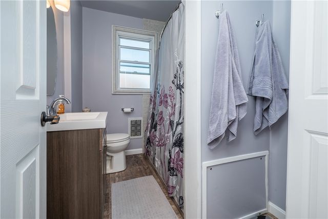2716 Castlegate Ave, Brookline, PA 15226