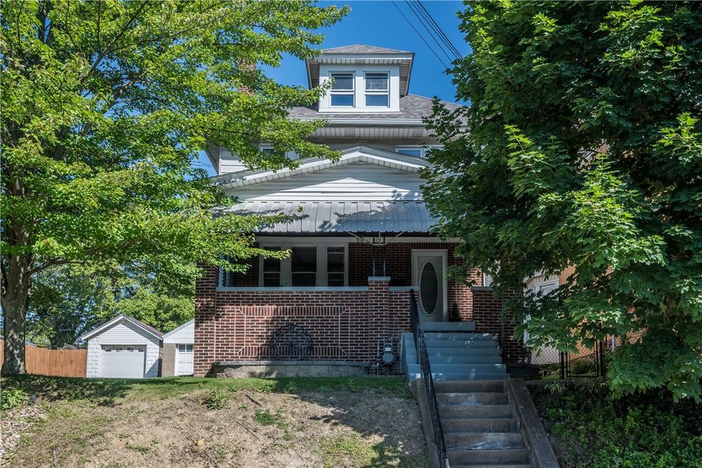 2716 Castlegate Ave, Brookline, PA 15226