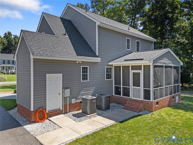 1713 Southcreek Dr, Chesterfield, VA 23834