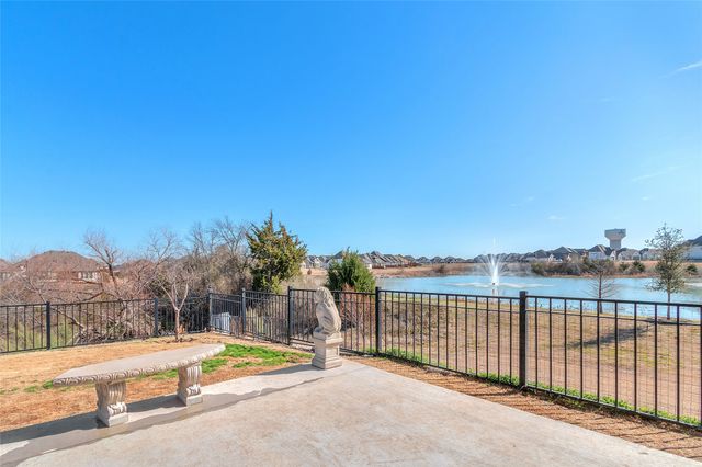 1411 Fishergate Drive, Forney, TX 75126