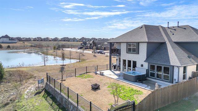 1411 Fishergate Drive, Forney, TX 75126