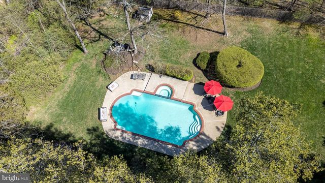 1633 GRASSHOPPER LN, Lower Gwynedd, PA 19002