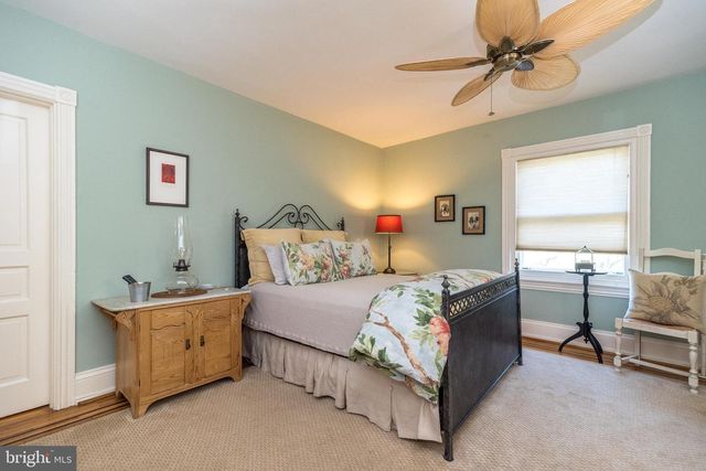 1633 GRASSHOPPER LN, Lower Gwynedd, PA 19002