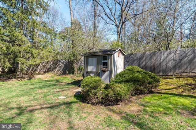 1633 GRASSHOPPER LN, Lower Gwynedd, PA 19002