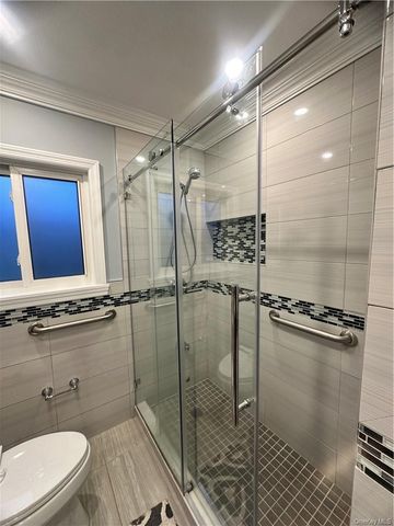 545 Pelham Road, New Rochelle, NY 10805