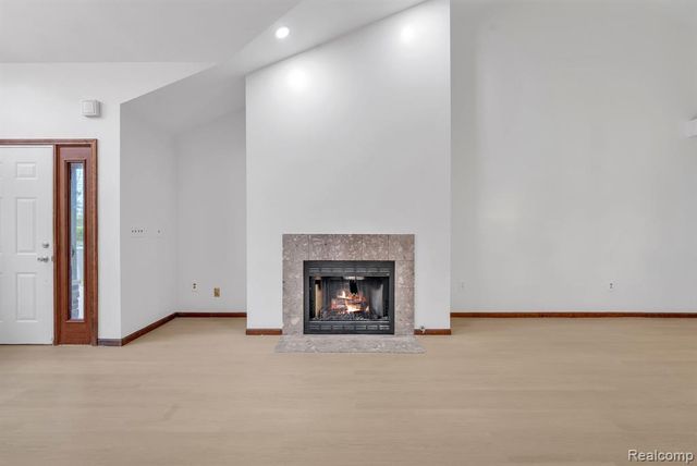 852 N Beech Daly Road, Dearborn Heights, MI 48127