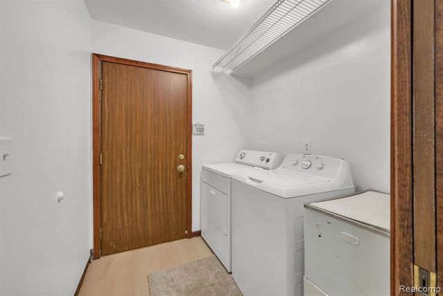 852 N Beech Daly Road, Dearborn Heights, MI 48127