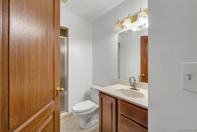 852 N Beech Daly Road, Dearborn Heights, MI 48127