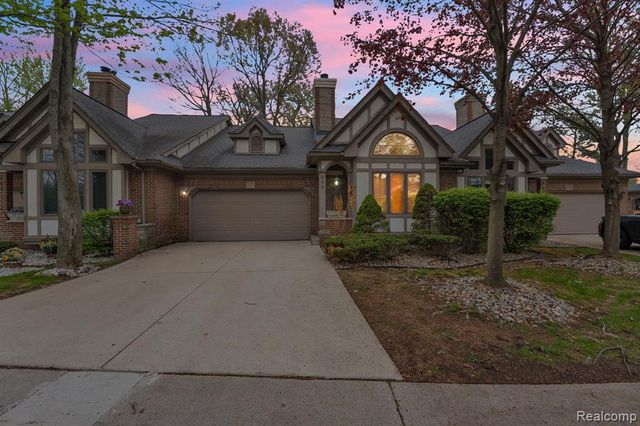 852 N Beech Daly Road, Dearborn Heights, MI 48127