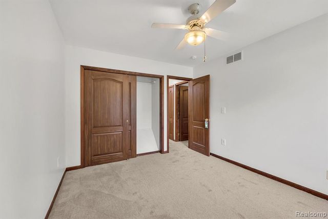 852 N Beech Daly Road, Dearborn Heights, MI 48127