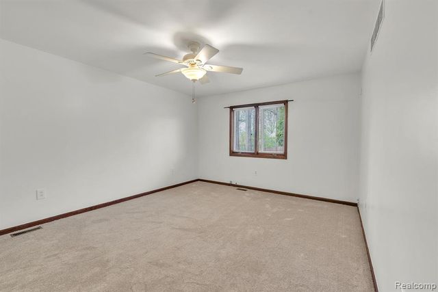 852 N Beech Daly Road, Dearborn Heights, MI 48127