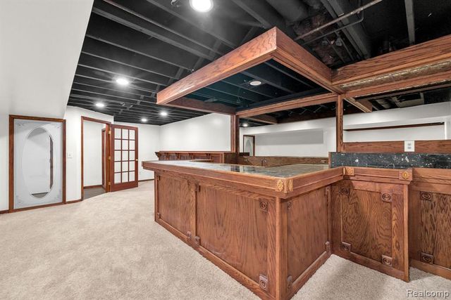 852 N Beech Daly Road, Dearborn Heights, MI 48127