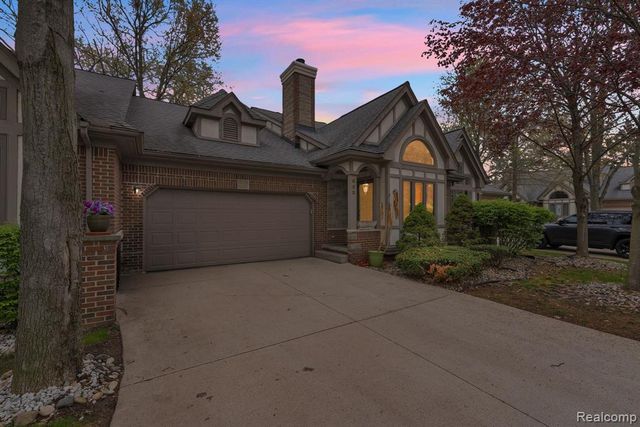 852 N Beech Daly Road, Dearborn Heights, MI 48127