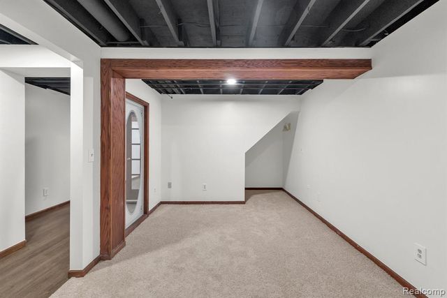 852 N Beech Daly Road, Dearborn Heights, MI 48127