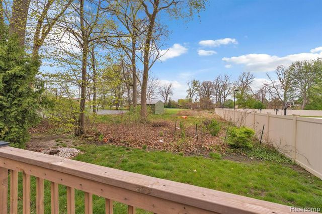 852 N Beech Daly Road, Dearborn Heights, MI 48127